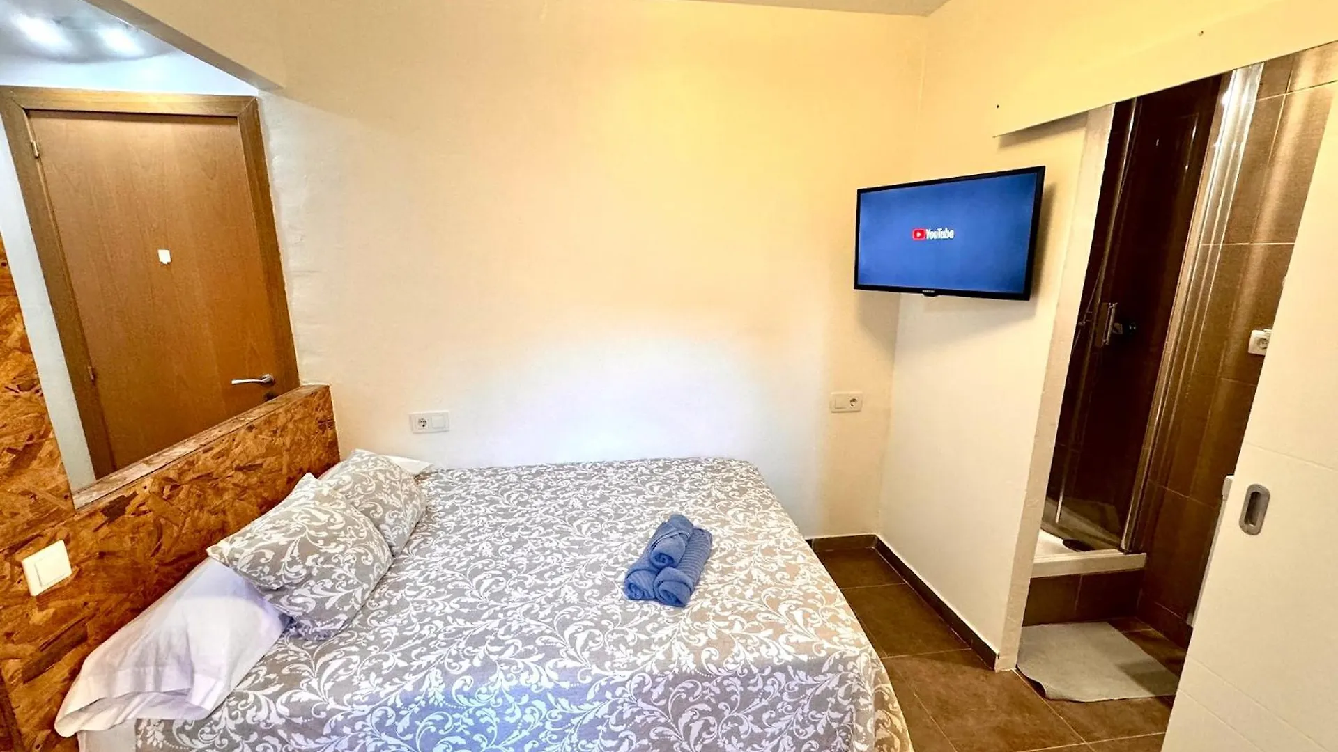 Mt Boutique Suites Y Apartamentos - Adults Only - Mataró 0*,  Spagna